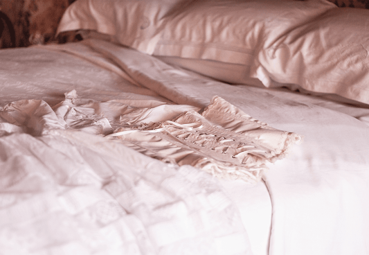 The Sexy Squeeze - All You Ever Wanted To Know About Corsets
